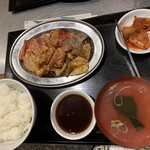 焼肉ホルモン ひなた屋 - 