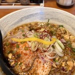 唯一無二のらぁ麺専門店 イ袋ワシづかみ - シビからラーメン