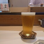 豊鮨 - うすはりグラスで飲む小生ビール