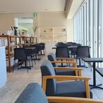 HARIO CAFE - すっきりした店内