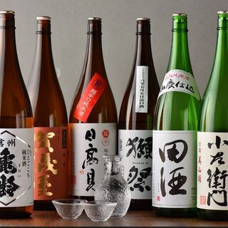 日本酒と焼酎は各10種類を取り揃え◎お好みと一皿とともに堪能