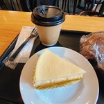 ル・プチメック 日比谷店 - なめらかチーズケーキは濃厚です