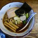 拉麺酒房 熊人 - 醤油拉麺（700円）+追い鰹仕立て（100円）