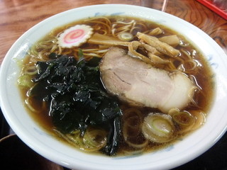 長寿庵 - チャーシュー・わかめ・メンマ・なると（’14.01）