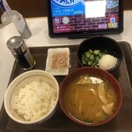 Sukiya - まぜのっけ朝食味噌汁を豚汁に変更