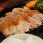 黒ブタかつれつ 大正亭 - 