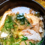 Bikkuri Donki - 古代エジプトめいたお椀に入った味噌汁❣たっぷりな量❣^^;