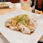 Chuuka Yokohamatei - 豚バラスライスと胡瓜のニンニクソース(ハーフサイズ)