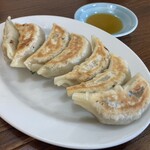 たかさご - 餃子は7個入りのビッグサイズ