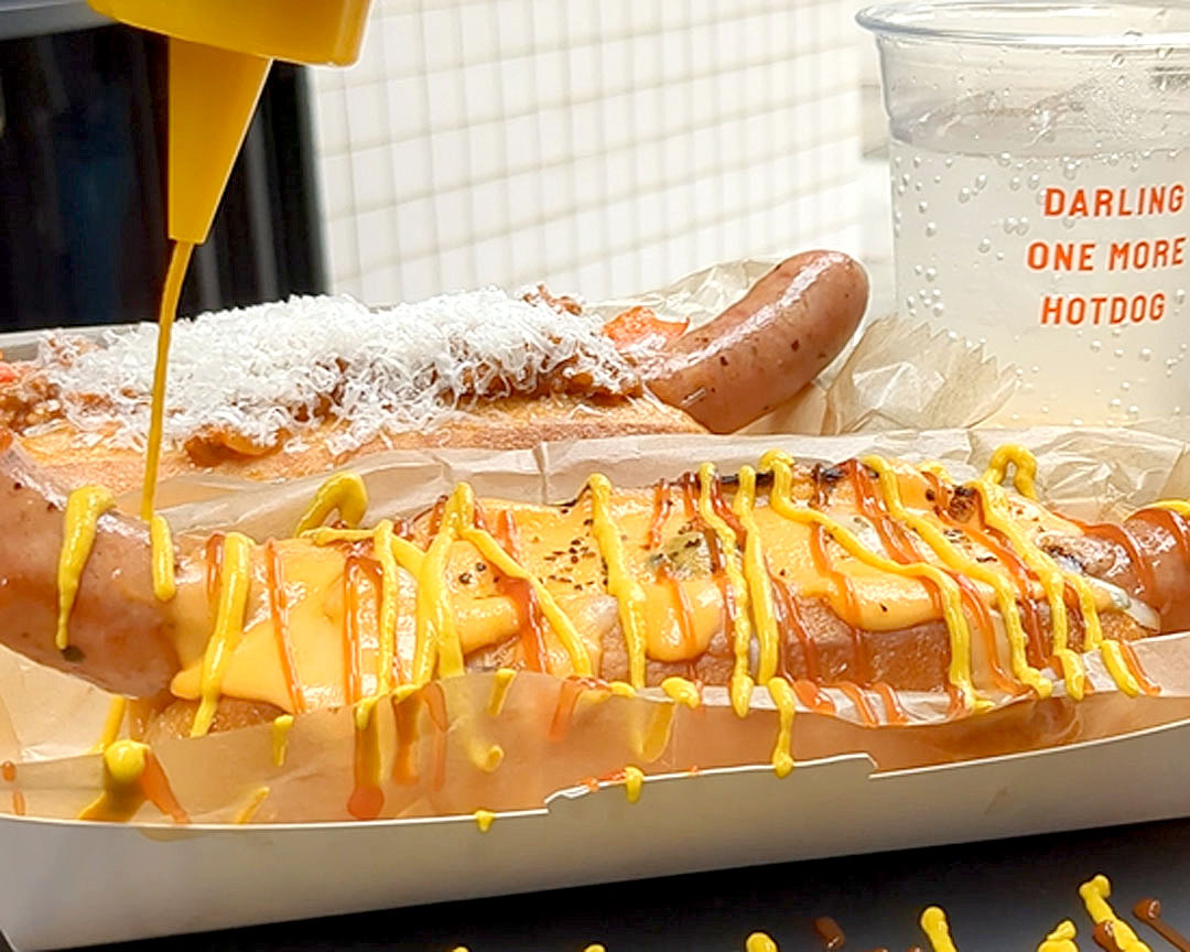 写真 : DARLING ONE MORE HOTDOG （ダーリンワンモアホットドッグ