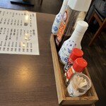 猫丸食堂 - ★卓上の調味料