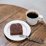 SHRUB COFFEE - ダブルショコラパウンドケーキ