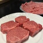 肉 希々 - 