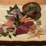 夜ノ焼魚 ちょーちょむすび - お刺身盛り合わせ