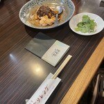 中華食堂 チリレンゲ - カウンター席