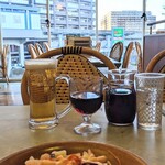 サイゼリヤ - アルコール並べると、それだけで嬉しい(^^ゞ