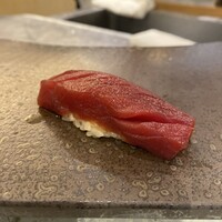 神楽坂 鮨 弥栄 - 漬けマグロ