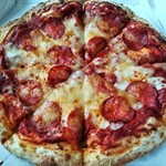 Pizza Hut - 料理写真:ペパロニクラシックMハンドトス クーポン¥590