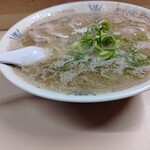 八ちゃんラーメン - 横から