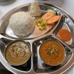 Indoryourigandaxara - カレーは豆とチキン