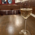 ビストロ ボンクール - スパークリングワイン