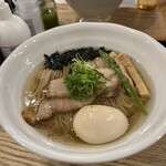 サッポロ ラーメン ハチ - 