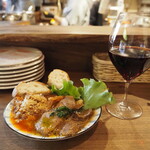 サカバダアレグロ - トリッパ＆ランプレドットのミックス ＆ グラス赤ワイン