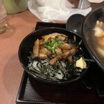 ゆきむら亭 - ミニチャーシュー丼。よくある味付け。味はちょっと濃いかな？