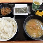 高坂サービスエリア（上り線）フードコート - 豚汁定食＋納豆