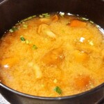 おひつ膳 田んぼ - なめこタップリのお味噌汁