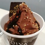 GODIVA - ダブルチョコレート　カップ662円