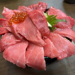 Maguro Oukoku Daichan - 特上中とろ丼