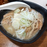 大衆焼肉酒場 こがね - 煮込み390円