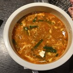 焼肉冷麺やまなか家 - ユッケジャンスープ