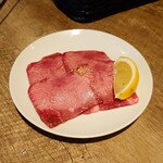 渋谷 和牛焼肉 USHIHACHI 極 - 