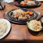 ジョンブル - お昼のランチ（鶏肉のてり焼き、飲み物付き）830円