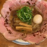 中華そば 麓 - チャーシュー麺（880円）