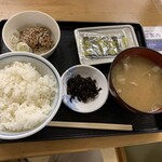 お食事処 あだたら亭 - 納豆豚汁定食、最高だべ