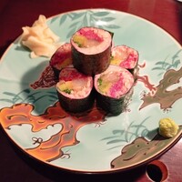 焼肉 にくだらけ - 究極の巻き寿司2980円