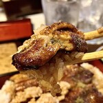 川庄 - 「鰻重」の一口アップ…