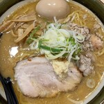 ラーメン 郷 - 「味噌ラーメン」(950円)と「味玉」(120円)