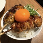 Koube Yakitori Sutando Nonotori - ミニ焼き鳥丼TKG 