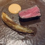 ハウスサンアントン - メイン　山古志和牛　見事な火入れに醤油麹ソース