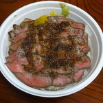 マルオトキッチン - ローストビーフ丼