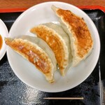 朱華飯店 - セットの餃子3個