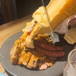 シェフの肉料理と花畑牧場チーズ Selection - 
