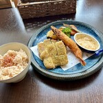 バルバルキッチンアメリ - ランチ：国産豚ロースの香草パン粉焼き&有頭海老フライ
      (¥1,380)
