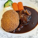 レストラン香味屋 - ビーフシチューとメンチカツ