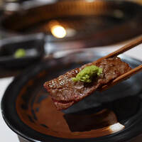 近江うし焼肉 にくTATSU 銀座店 - 近江牛ステーキ2種（イチボ・カメノコ）