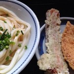 上野製麺所 - しょうゆうどん冷大盛り＋チキンカツ＋ちくわ天